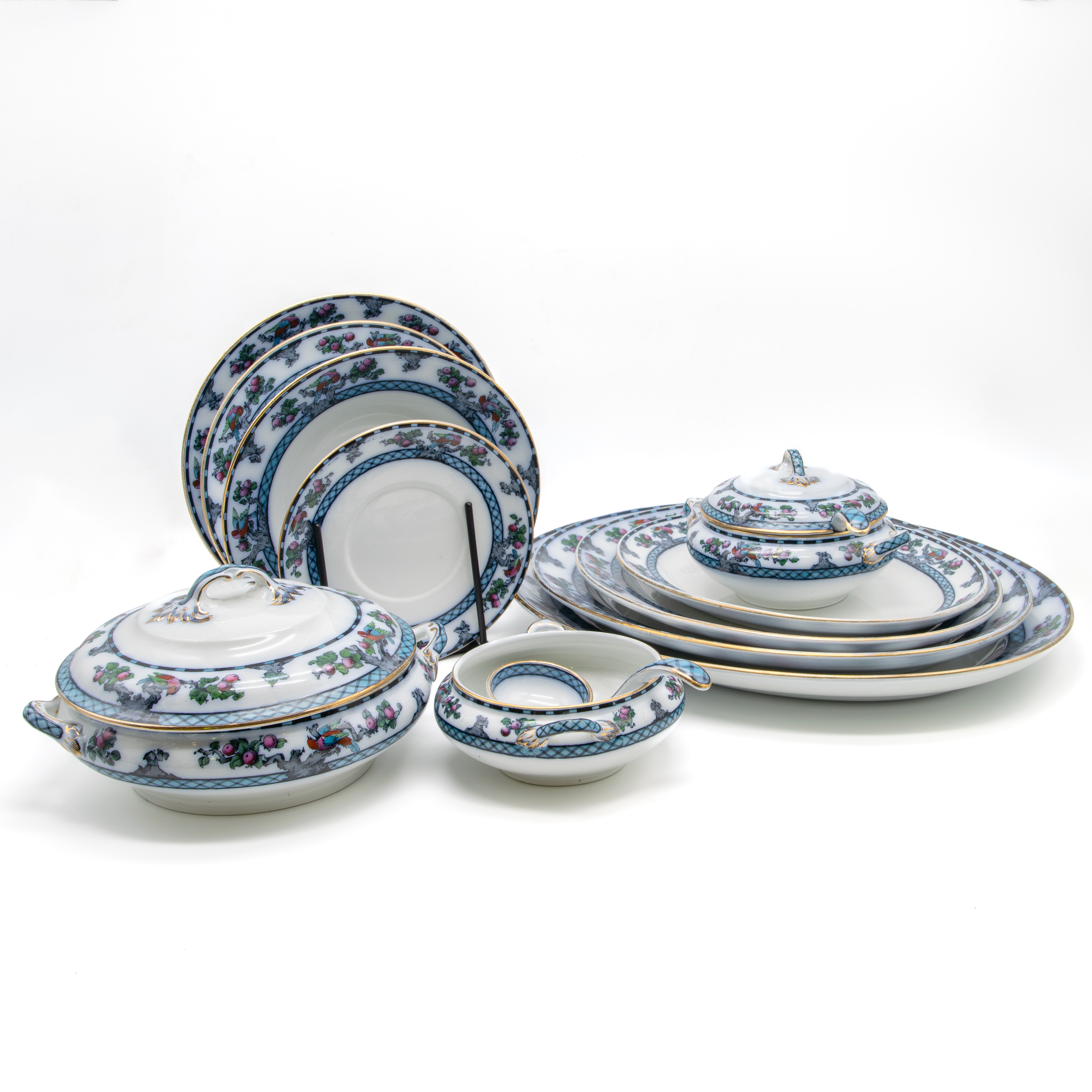 Antique Keeling dinner set, c1930's, Provenance: Abe Bailey - R16,000