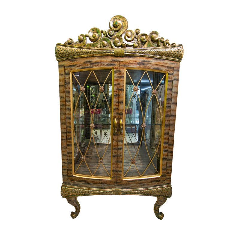 French Louis XV style display cabinet: R20,000