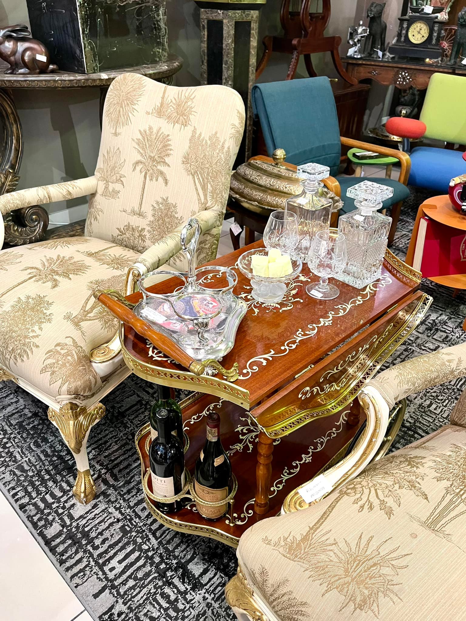 SOLD! Vintage wood and brass Italian drinks trolley: R7,500