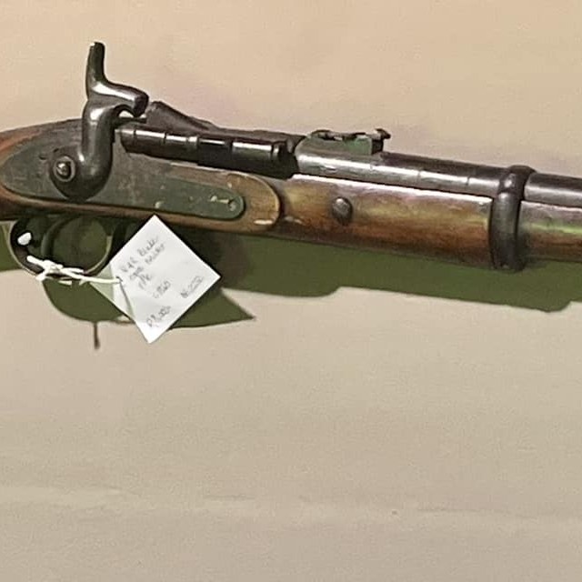 1860 V & R Blakemore Snider rifle: R8,000