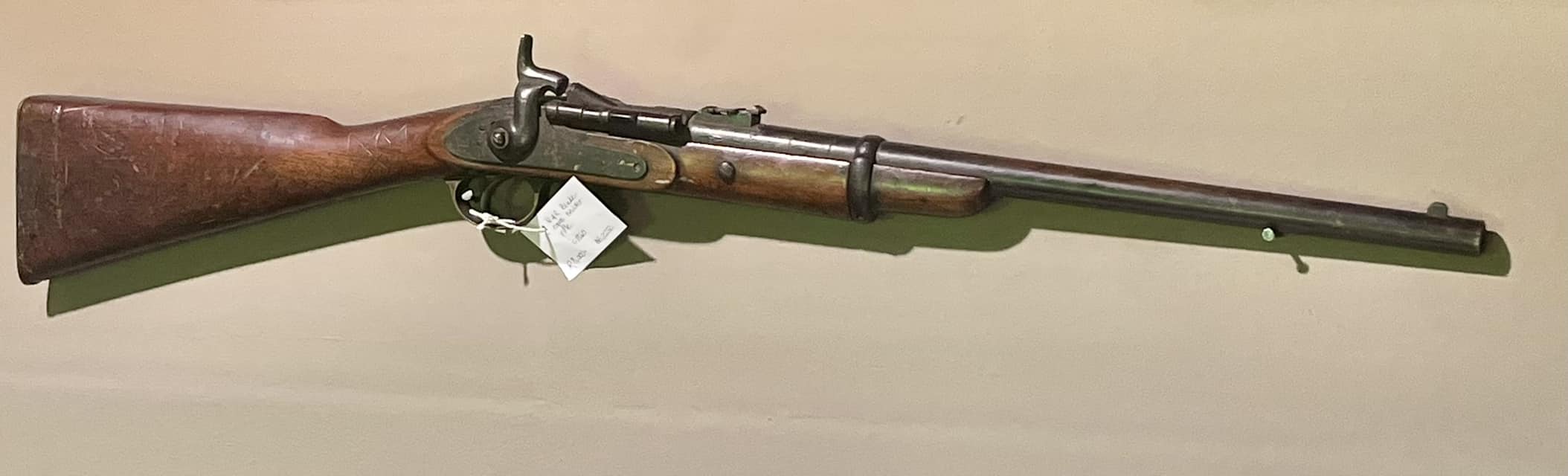 1860 V & R Blakemore Snider rifle: R8,000