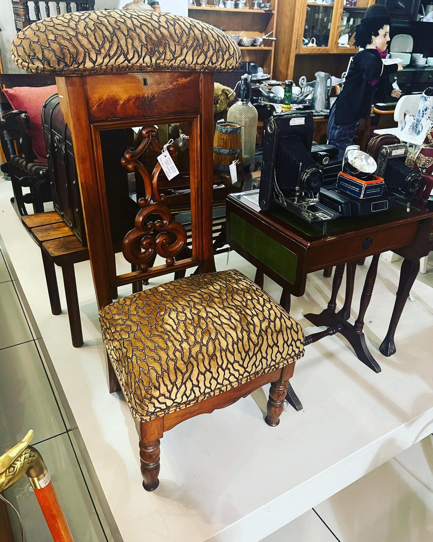 SOLD: French Napoleon III mahogany and walnut prie-dieu (prayer desk), 19th century’s: R10,000