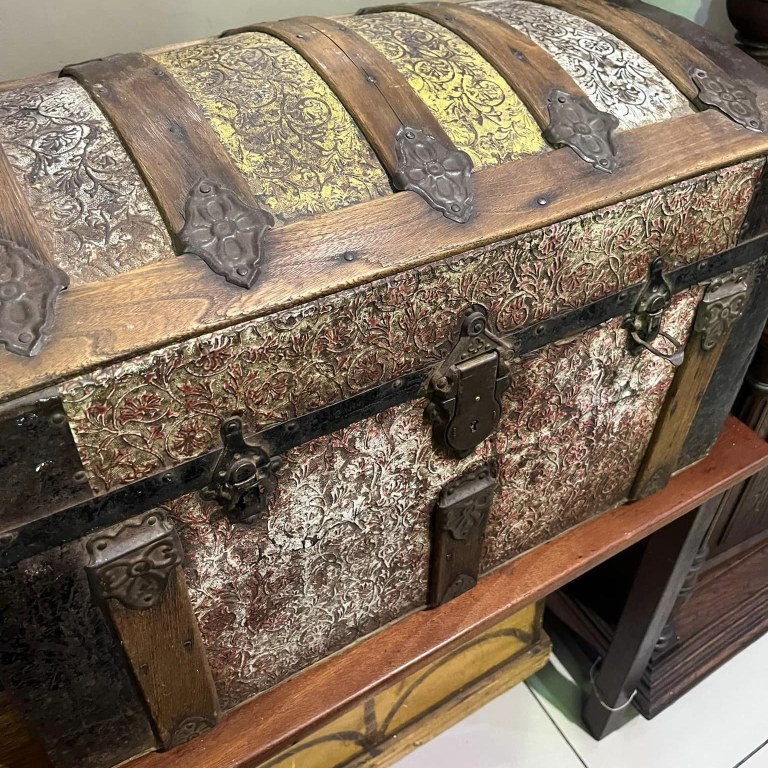 Victorian dome chest