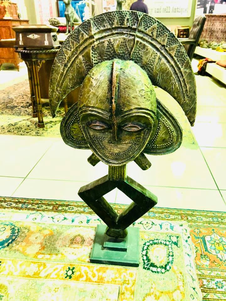 RELIQUARY STATUE - MAHONGWE TRIBE (GABON)