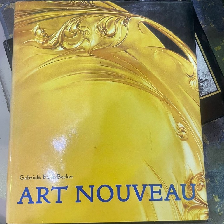 Art Nouveau - R600