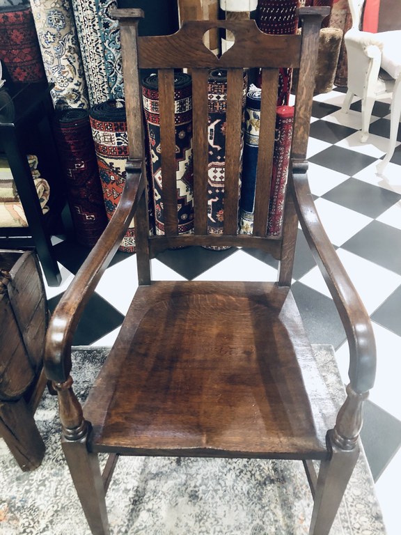 ANTIQUE ART AND CRAFT CHAIR