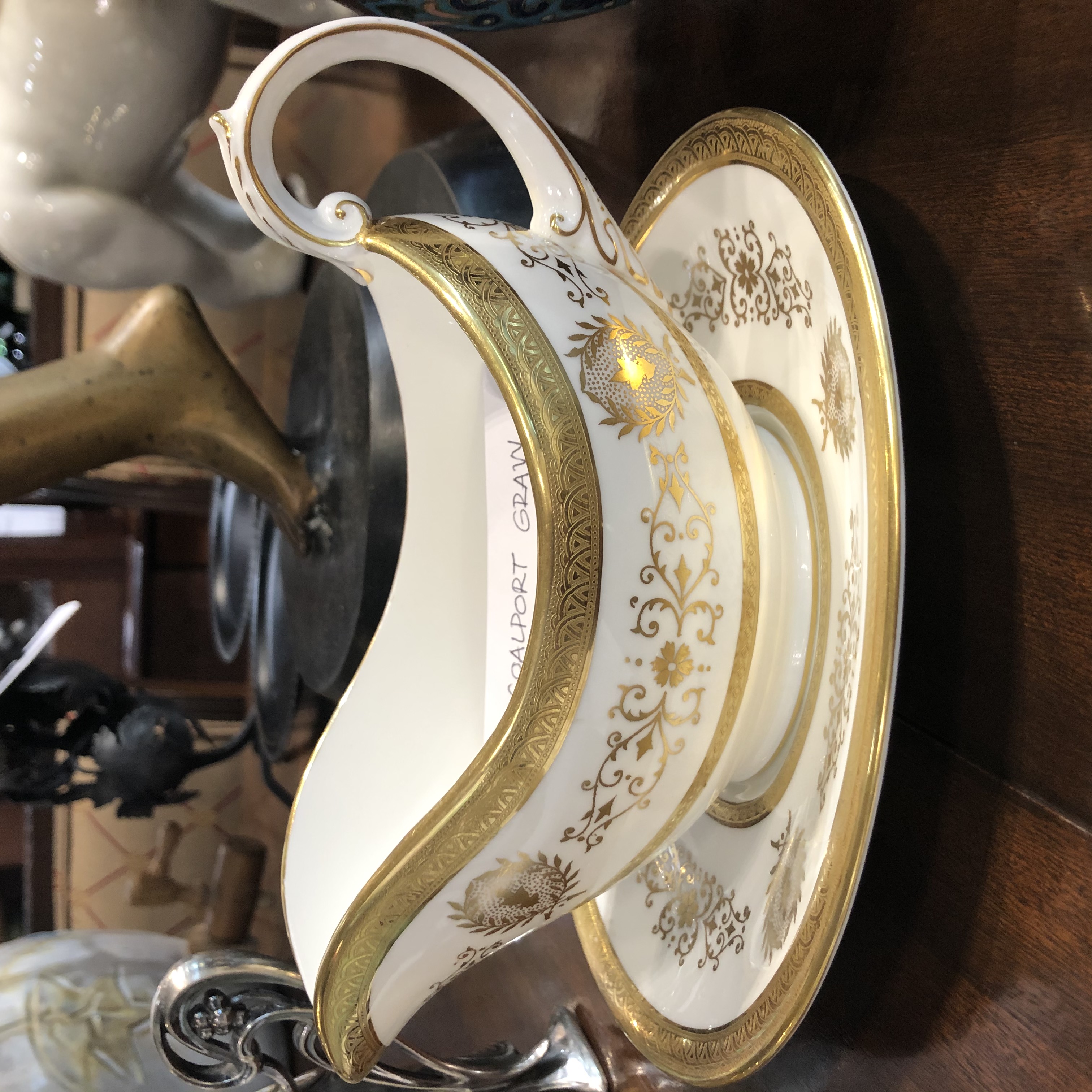 EARLY 20TH CENTURY COALPORT LADY ANNE WHITE AND GOLD GRAVY BOAT WITH UNDER PLATE