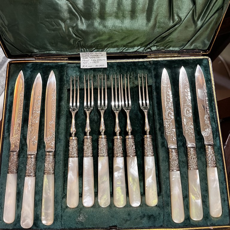 Victorian Silver-Plated Mother-of-Pearl Dessert Service, 12-piece, c1880: R9,000
