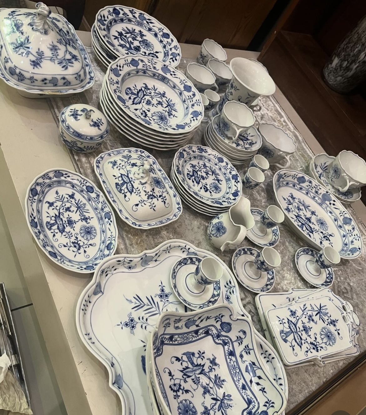 Meissen Germany Blue Onion dinner set, c1930s