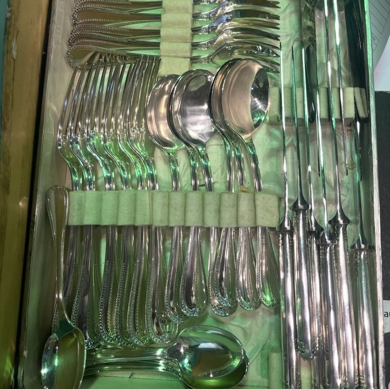 Christofle Malmaison collection, c1980, 6 cutlery sets with 7 servings each, plus 2 extras