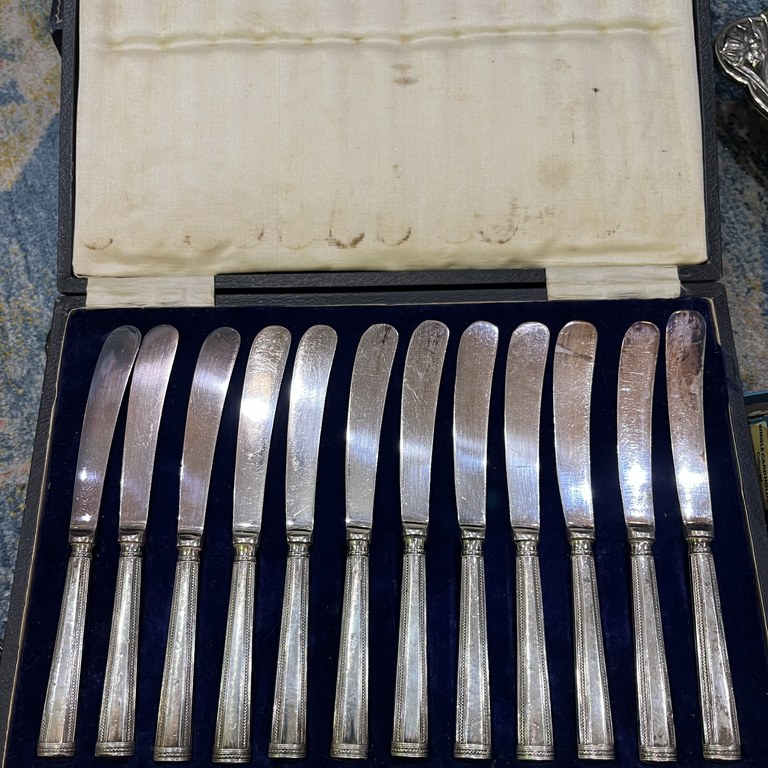 Henry Hobson & Sons hallmarked silver butter knives: R6,000 Henry Hobson & Sons hallmarked silver butter knives: R6,000