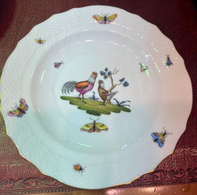 Herend Chanticleer bread & butter plate: R2,000 Herend Chanticleer bread & butter plate: R2,000