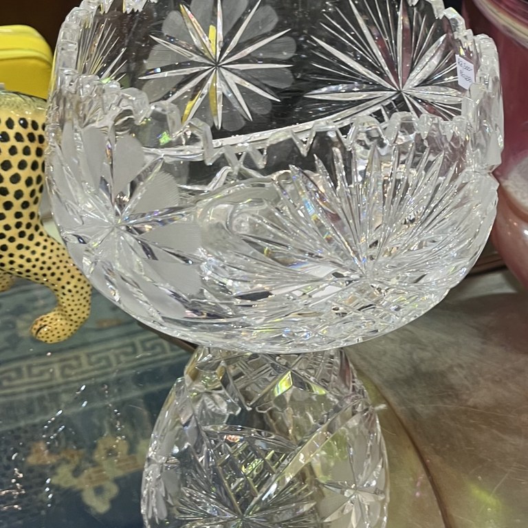 Crystal footed bowl/reversable vase