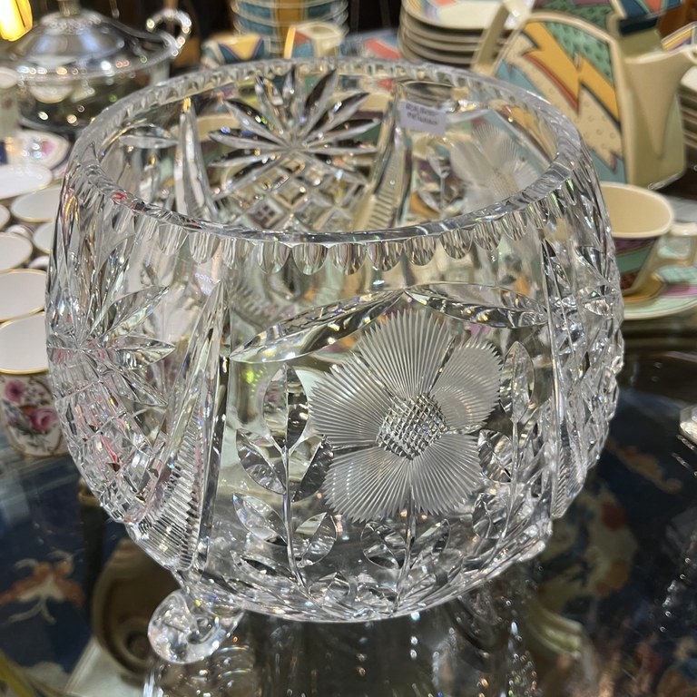 Crystal footed bowl