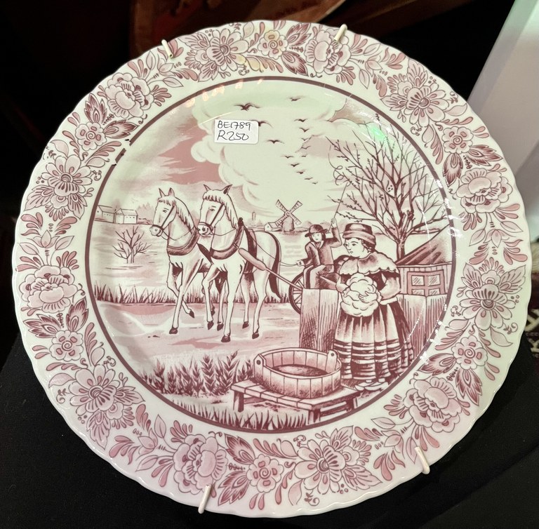 Delft pink Harvest plate: R250