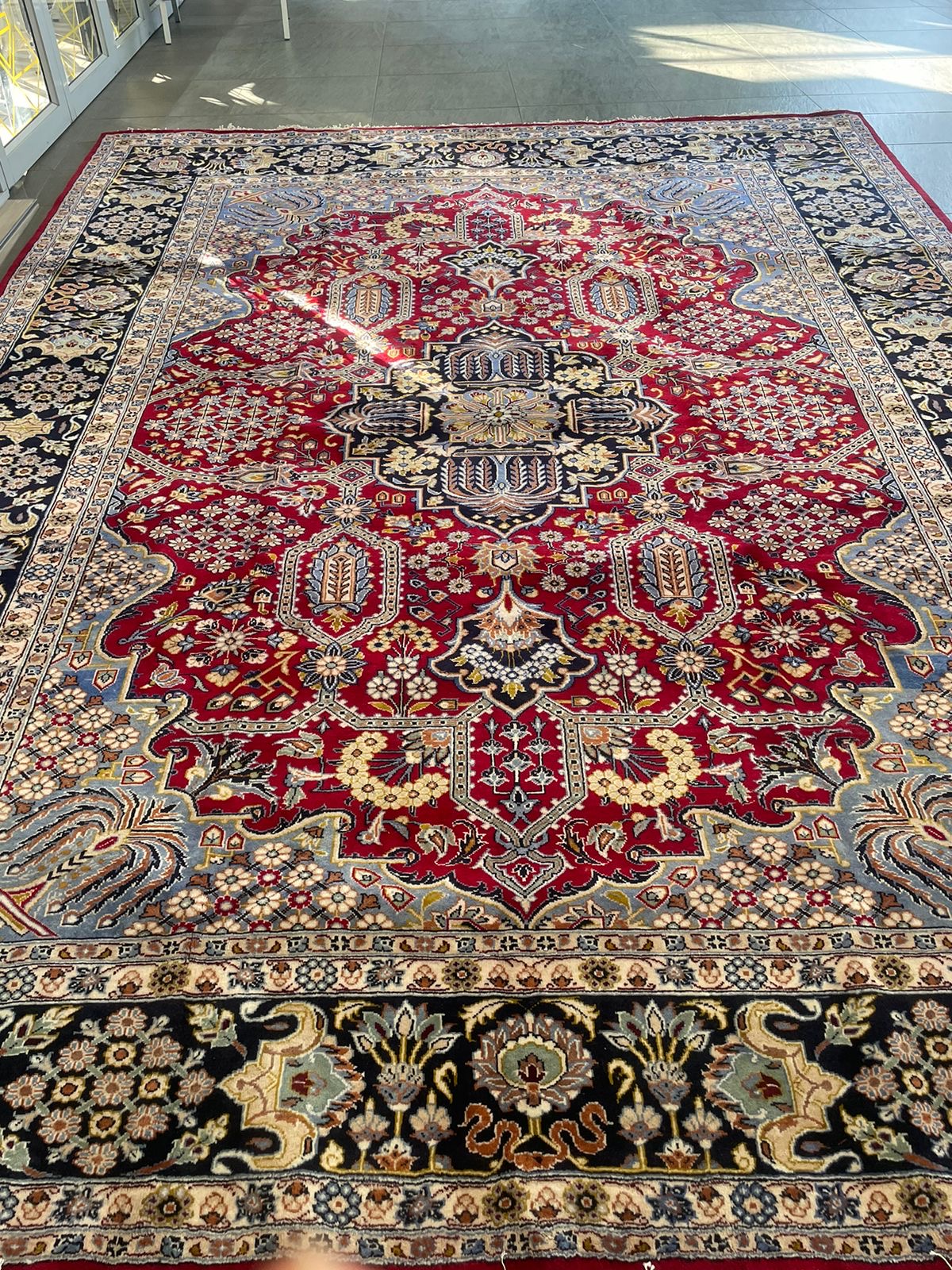 Kashan 377x300: R49,999