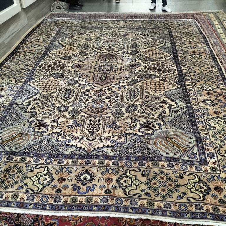 Kashan 372 x 300