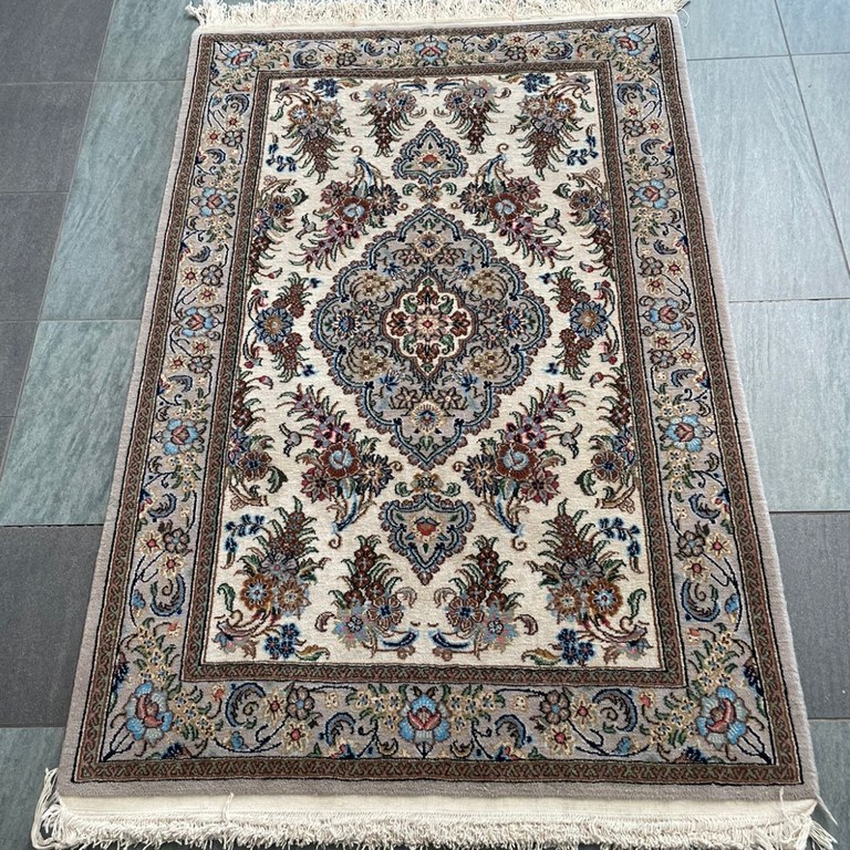 Kashan 165x104: R11,999