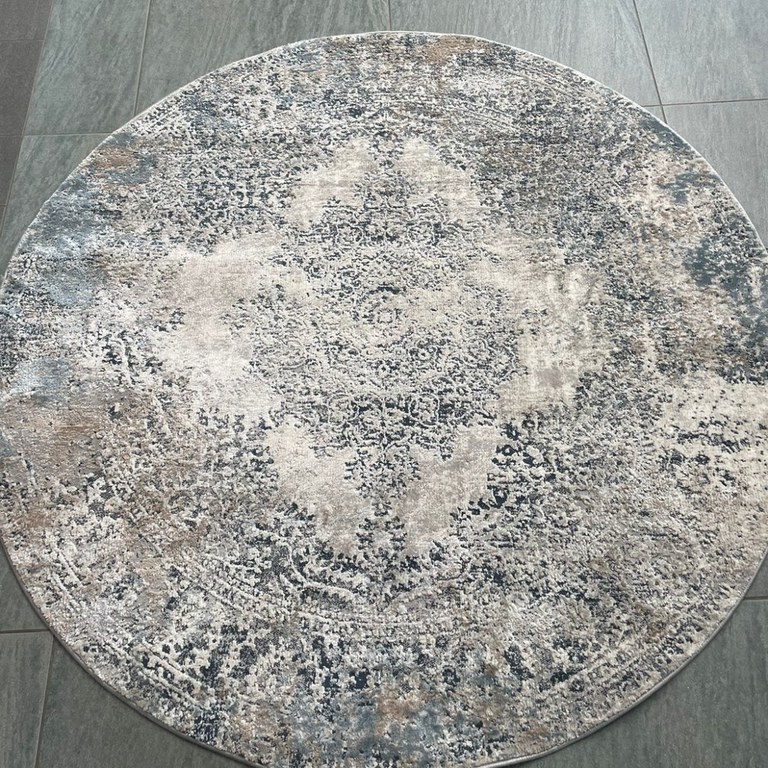 Modern 155x155: R4,999