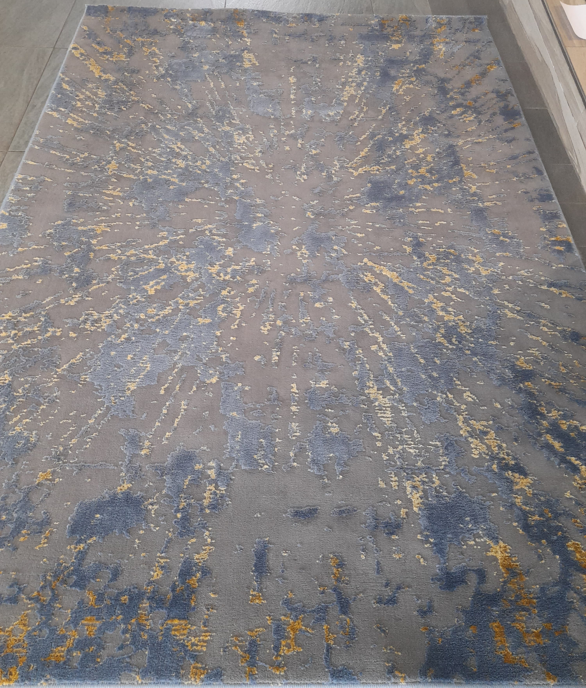 Modern 230x160: R6,999