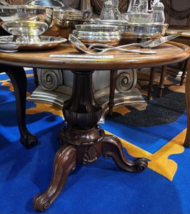 19th-Century Louis XIV Style Pedestal Table