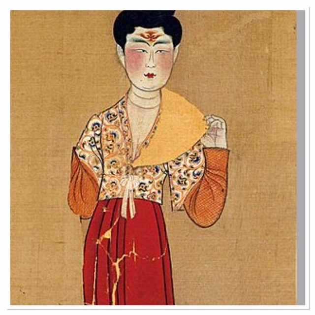 Painting on silk during the Zhou Dynasty (1046–256 BC)