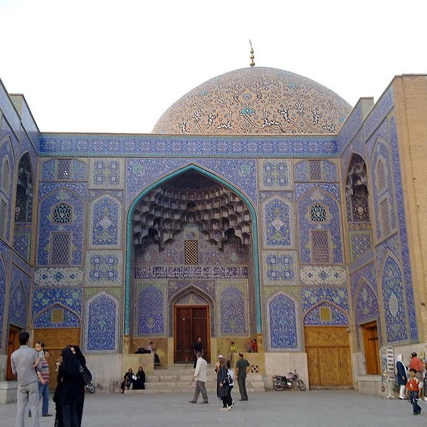 A great example of a Parthian style iwan at the Sheykh Lotfollah mosque